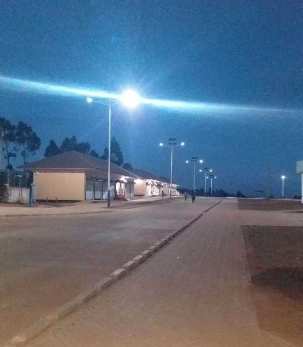 江都区非洲科特迪瓦太阳能路灯工程